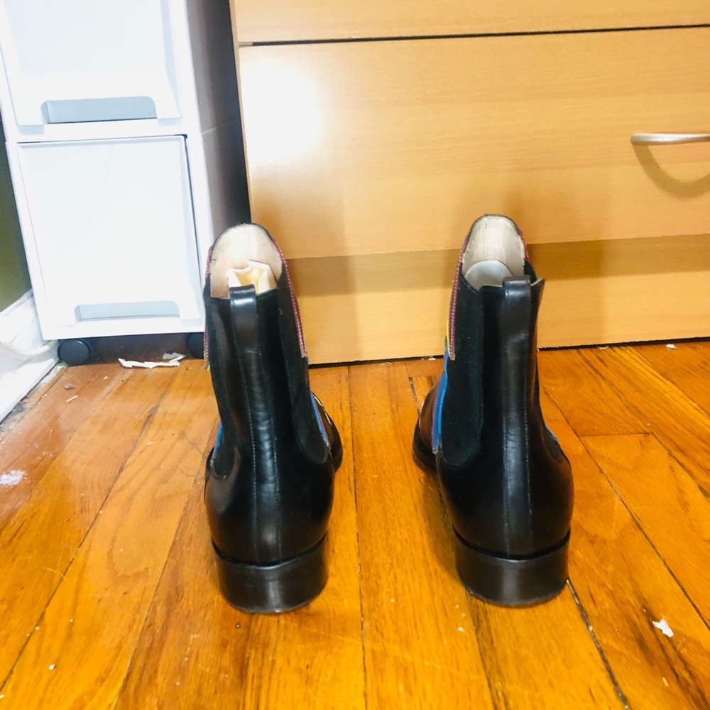 Fendi Chelsea Boots - Picture 2 of 11